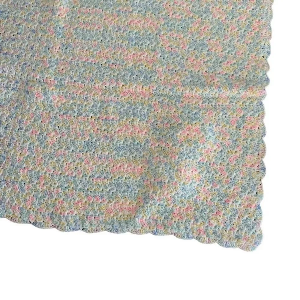 *New* Handmade Multicolor Scalloped Edges Baby Blanket & Bootie Set 29 3/4